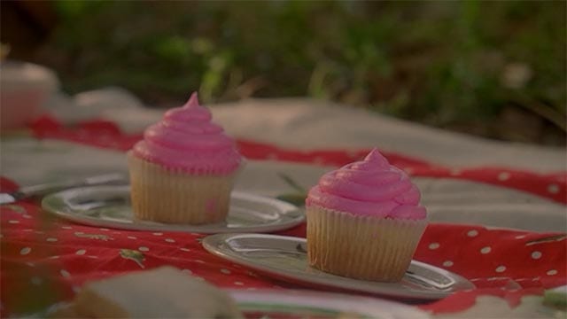 AHS S04E05 – Pink Cupcakes