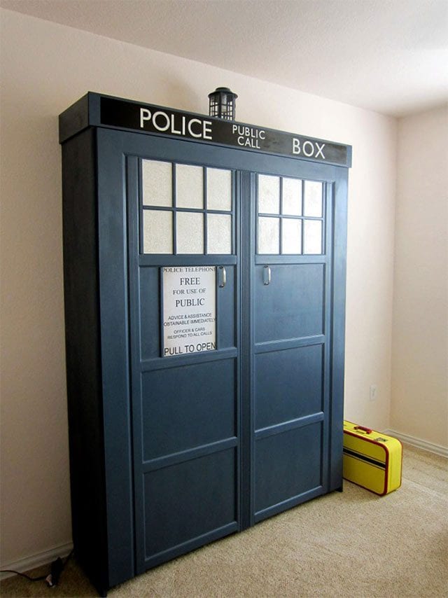 Tardis-Klappbett