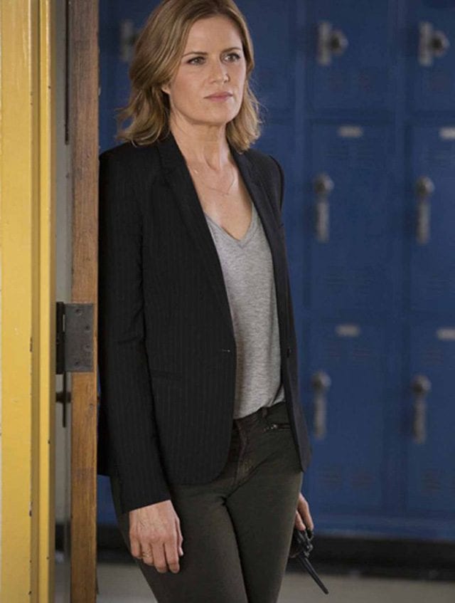 ftwd_new01-640x847