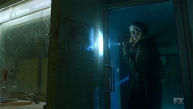 The Strain S02E02 – By Any Means