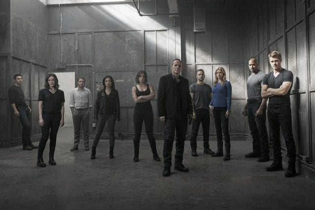 Agents_of_SHIELD_Season_3_Cast_Photo-640x427