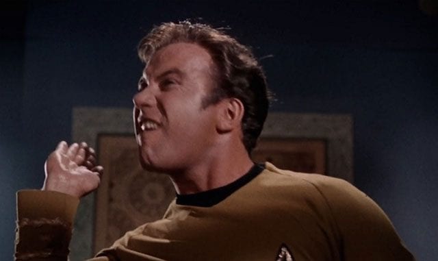 Haut Captain Kirk eine rein!