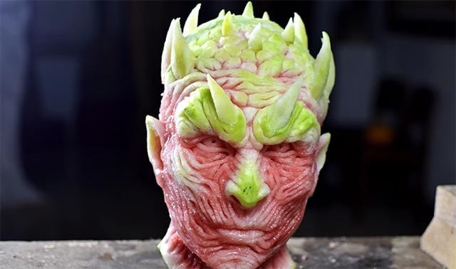 White Walker Wassermelonen-Schnitzerei