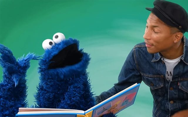 Pharell Williams singt mit Elmo und dem Krümelmonster