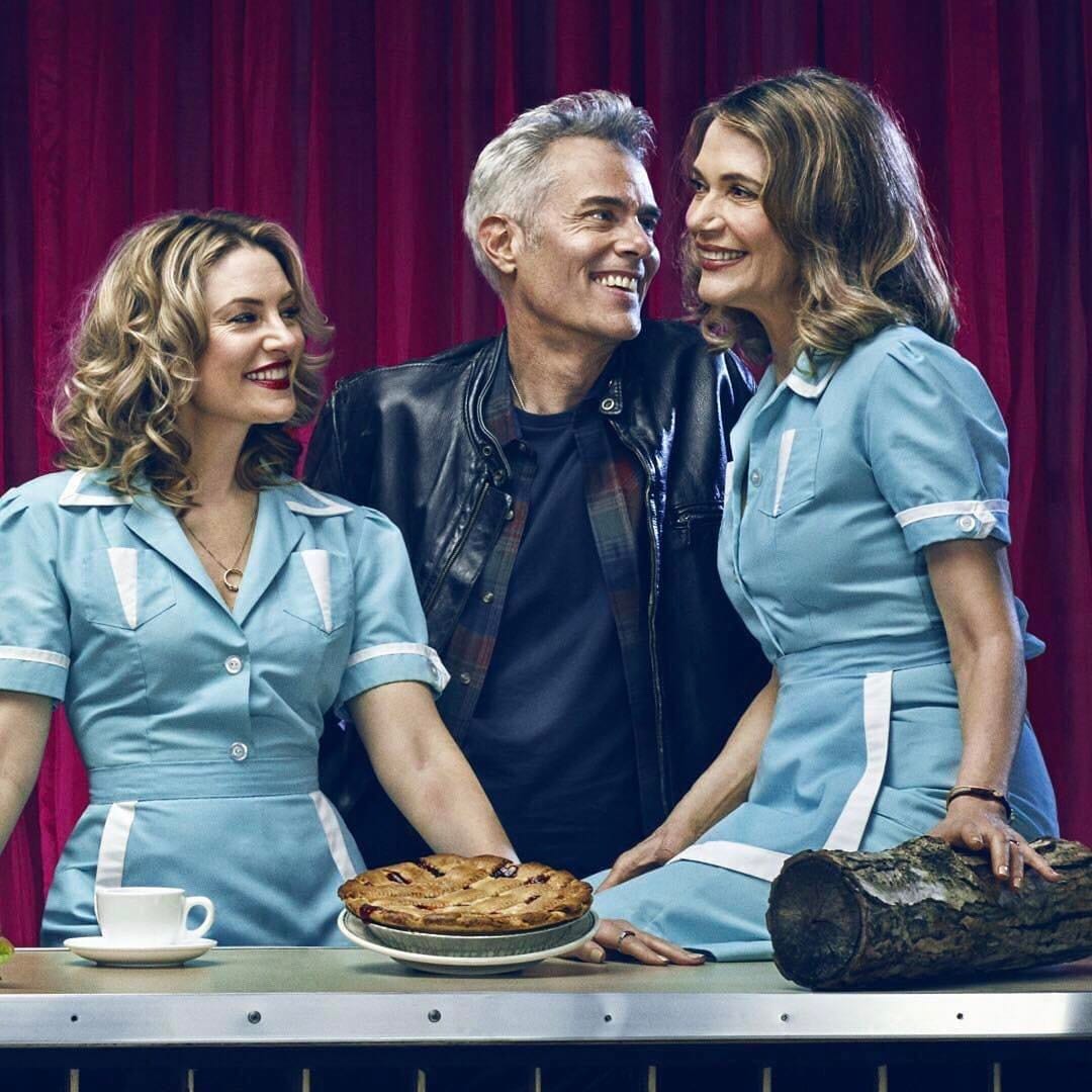 new-twin-peaks-behind-the-scenes-maedchen-amick-dana-ashbrook-peggy-lipton-785x523