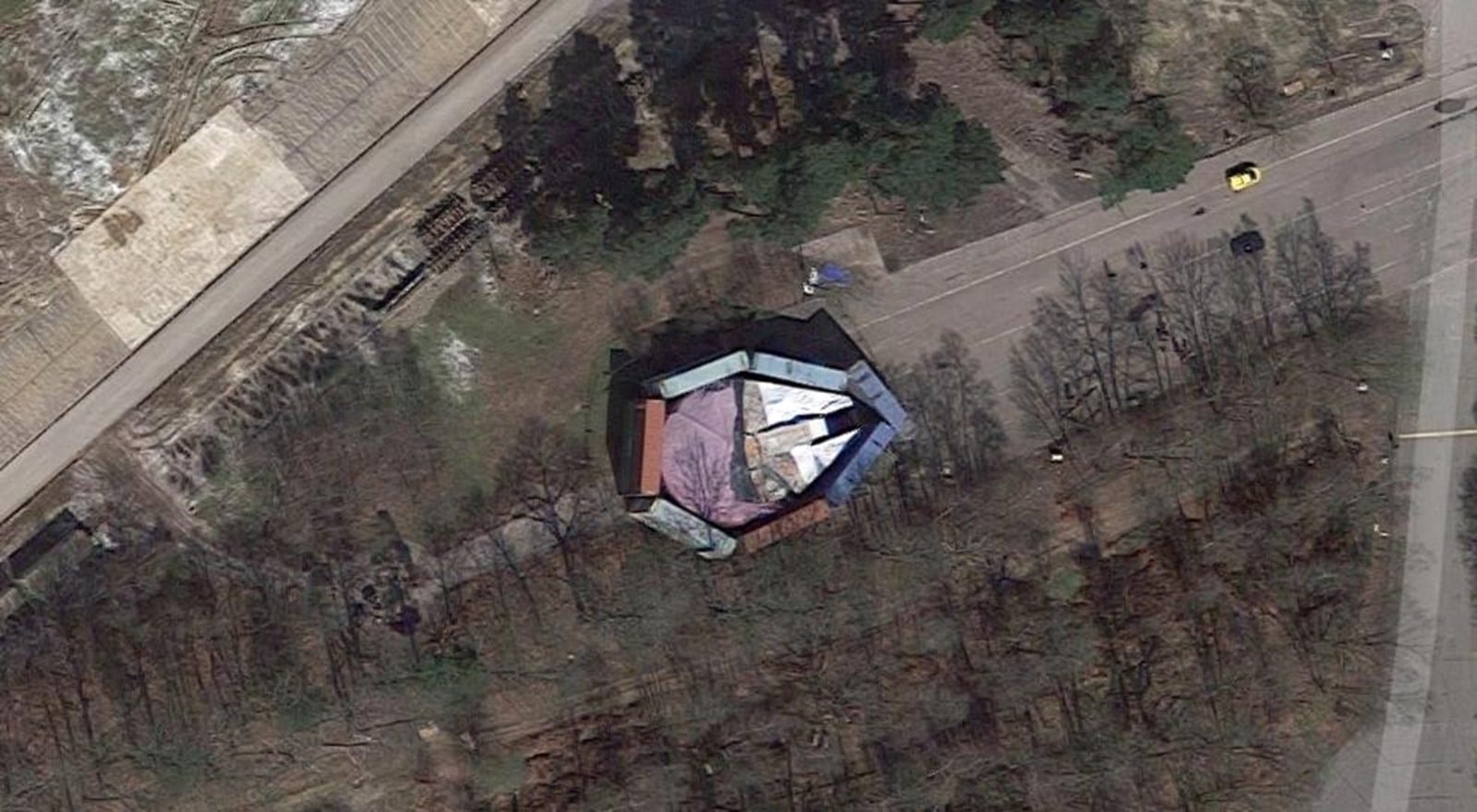 StarWarsMillenniumFalconGoogleMaps