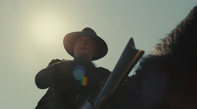 Westworld_S02E02_MiB_Horse-640x356