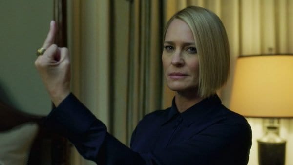 Review: House of Cards S06E01 – Unter Feinden