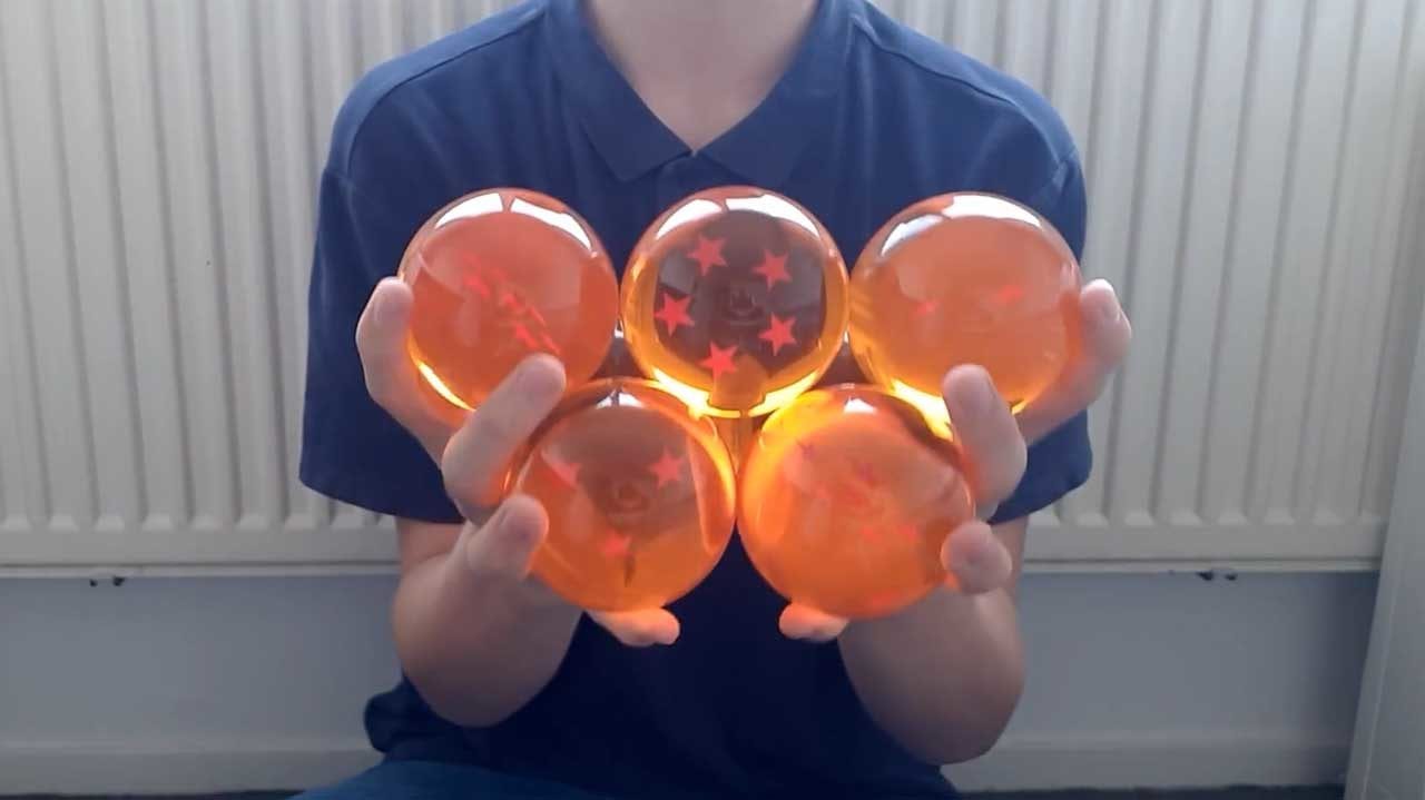 Contact Juggling mit den Dragon Balls