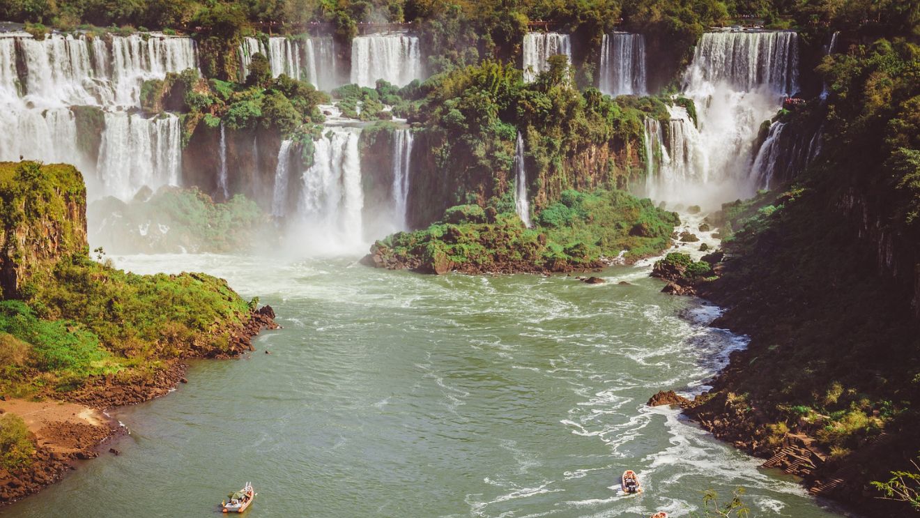 Waterfall_Foz_do_Iguazu