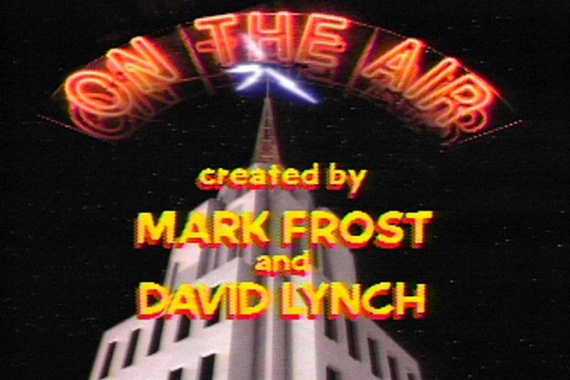 On-the-Air-David-Lynch-Sitcom-table